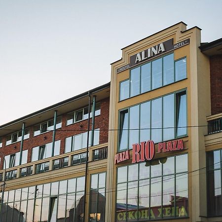Alina Hotel & Hostel Uzhhorod Exterior photo